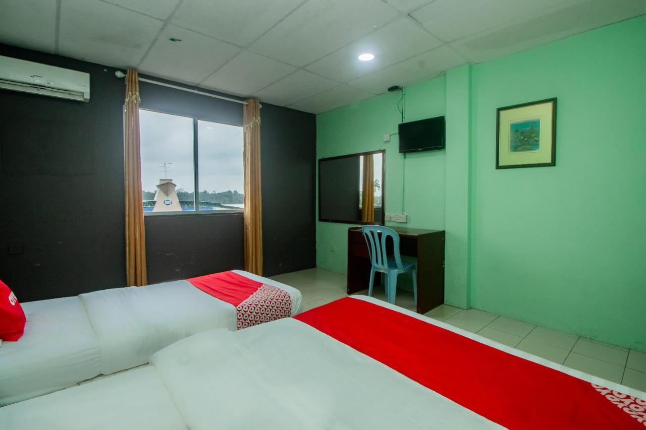 Oyo 90124帕央普里巴鲁酒店 Sarikei 外观 照片