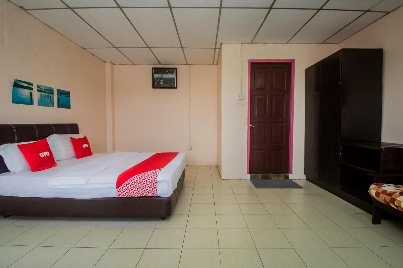 Oyo 90124帕央普里巴鲁酒店 Sarikei 外观 照片